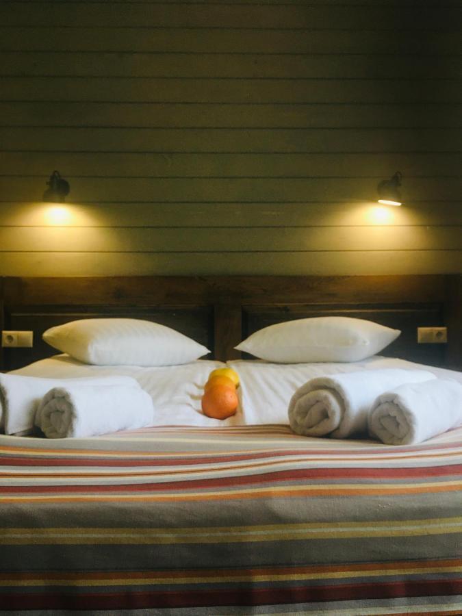 Hotel Monysto บูโคเวล ภายนอก รูปภาพ