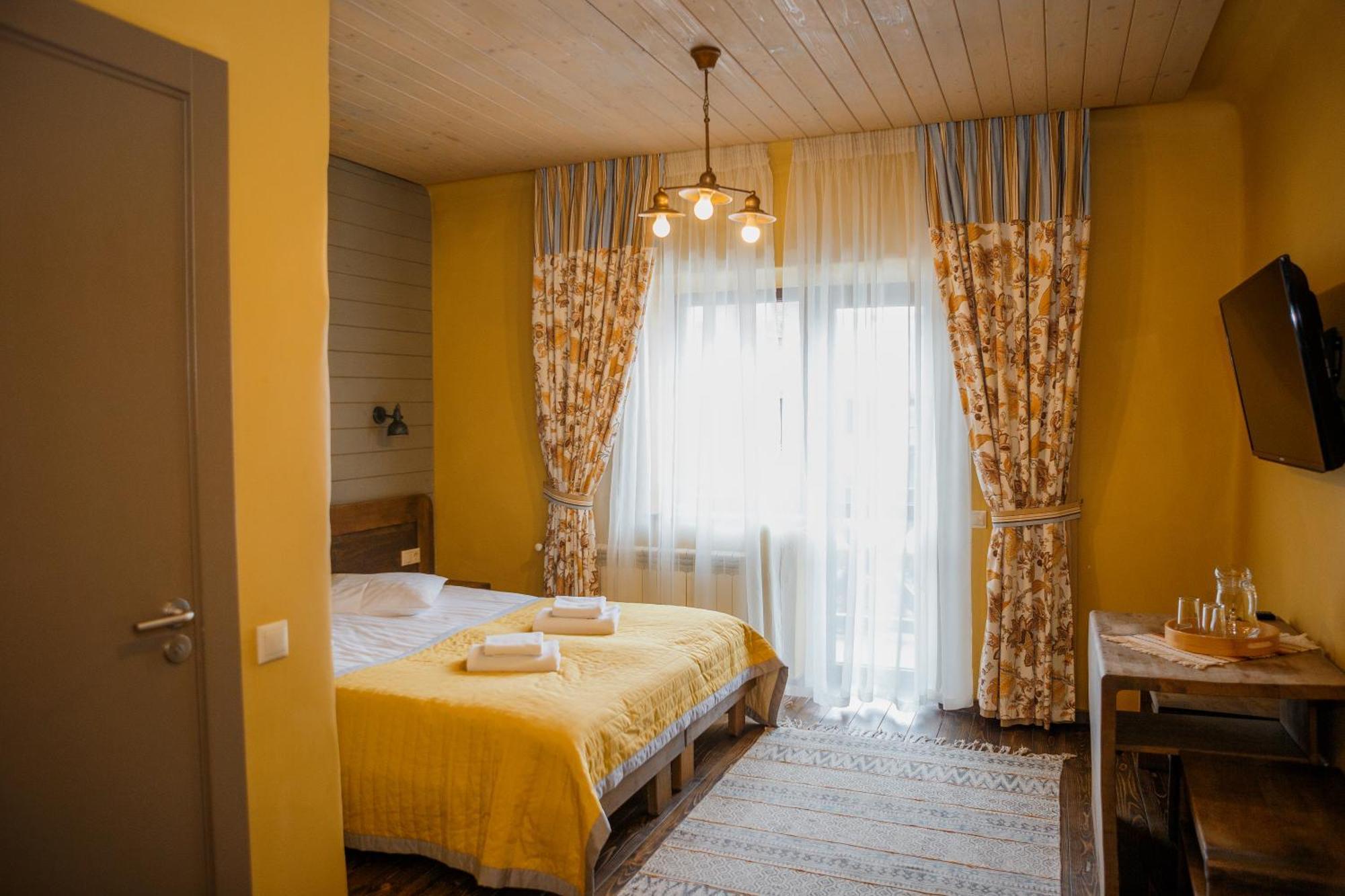 Hotel Monysto บูโคเวล ภายนอก รูปภาพ