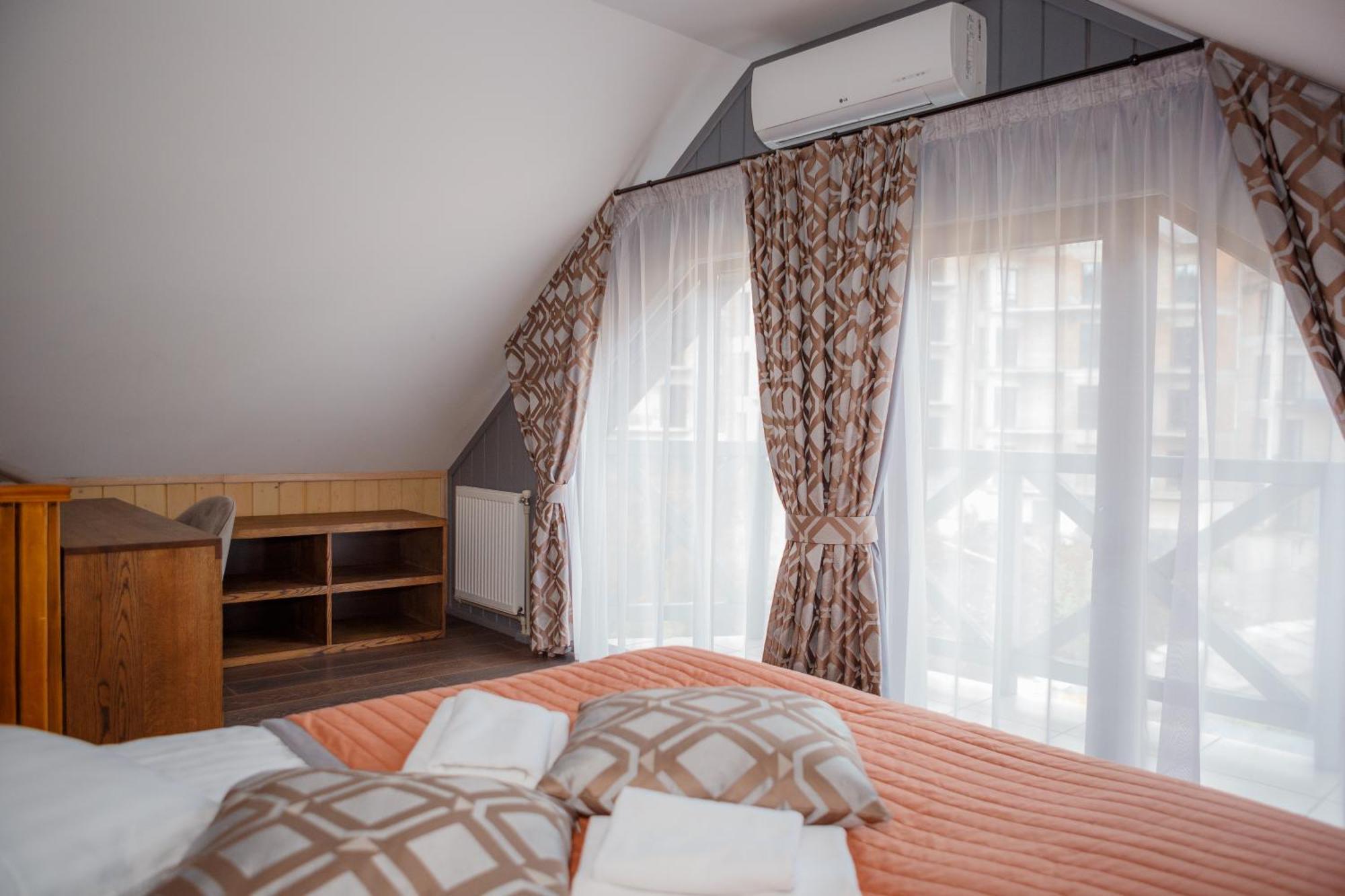 Hotel Monysto บูโคเวล ภายนอก รูปภาพ